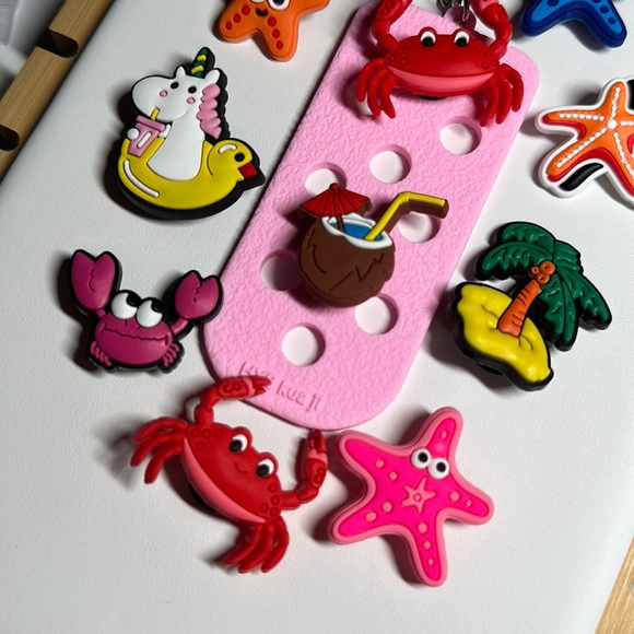 Croc Charms Beach Selection - #110 - Picture 2 of 3